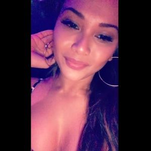 Meet your Posher, Dyanna